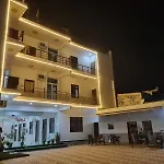 Hotel Prime - Near Prem Mandir